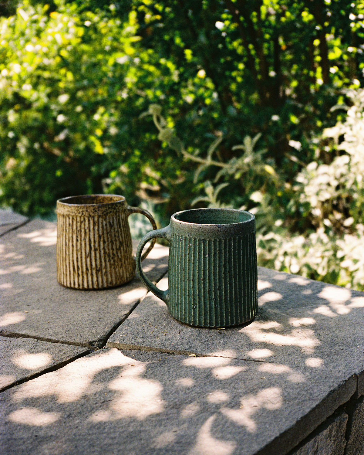 Zoe Dering Green Ribbed Mug