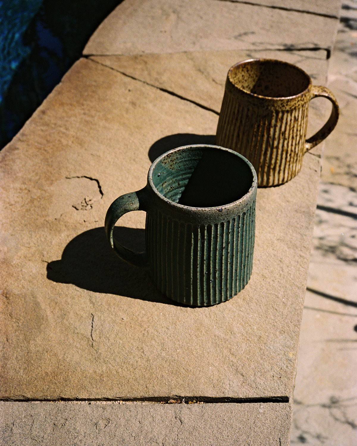 Zoe Dering Green Ribbed Mug
