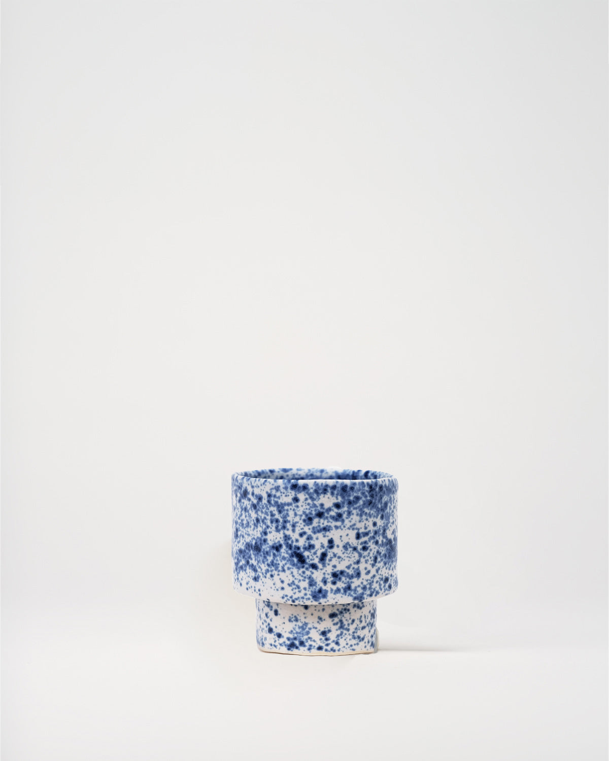 Lips Atelier Espresso Cup in Blue Splatter