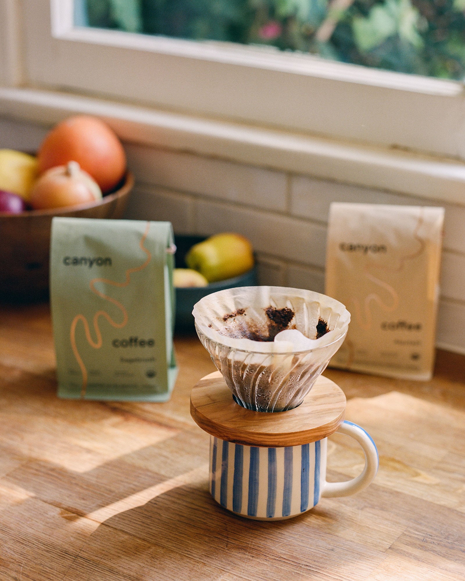 Glass & Olivewood V60 Dripper